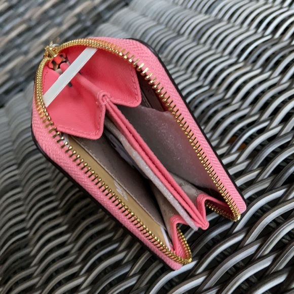 Michael Kors Medium ZipAround Card Case Wallet Grapefruit Leather - Picture 14 of 16